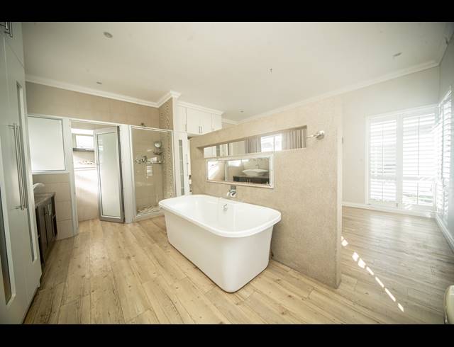 3 BEDROOM FREEHOLD FOR SALE IN BEACON BAY
